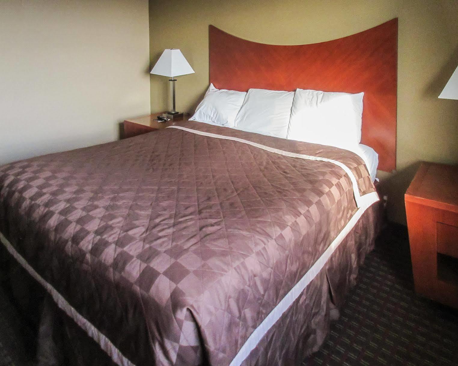 Dakota Pines Inn Rapid City Luaran gambar